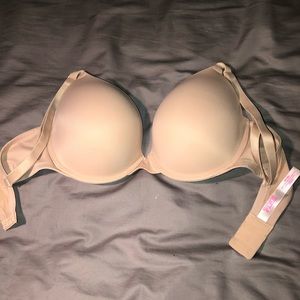 Tan VS bra